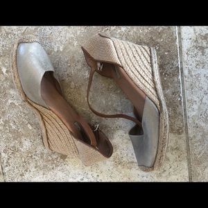 Halogen wedges